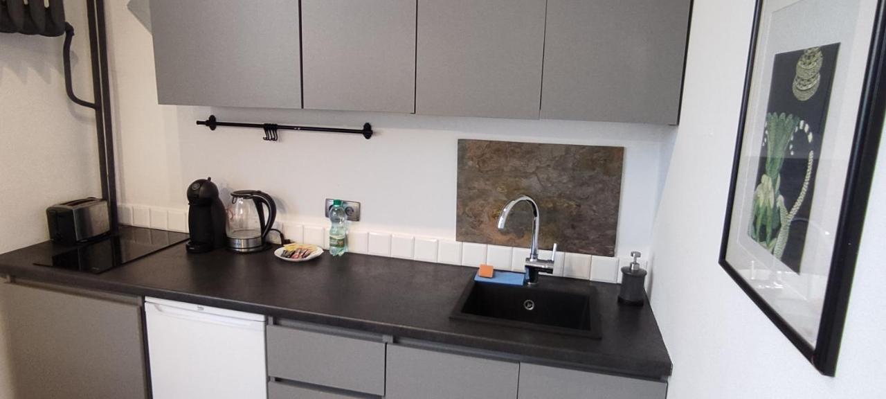 Be My Guest - Jerozolimskie Studio - Super Centrum Metro Wi-Fi Breakfast Warsawa Bagian luar foto