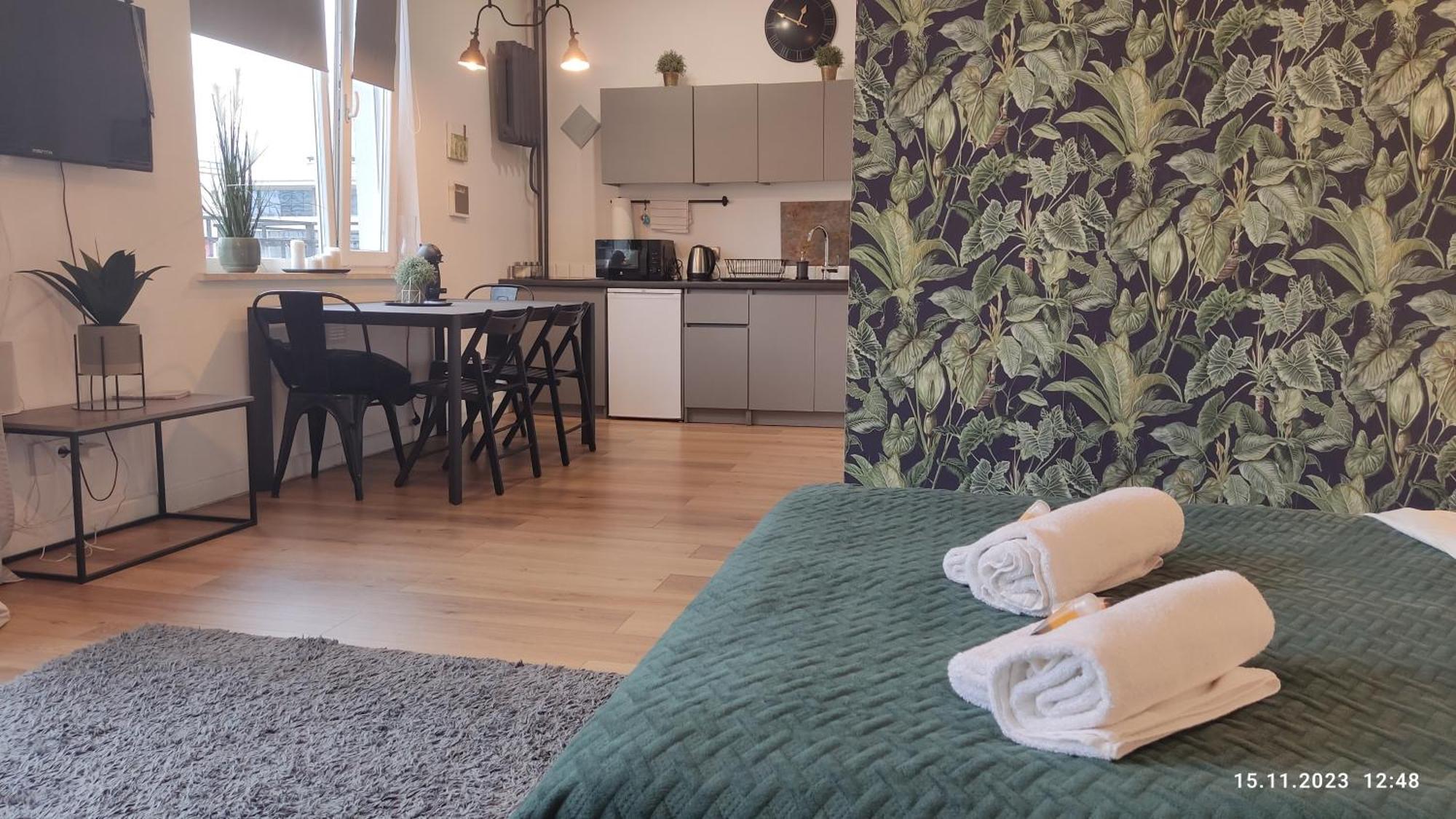 Be My Guest - Jerozolimskie Studio - Super Centrum Metro Wi-Fi Breakfast Warsawa Bagian luar foto