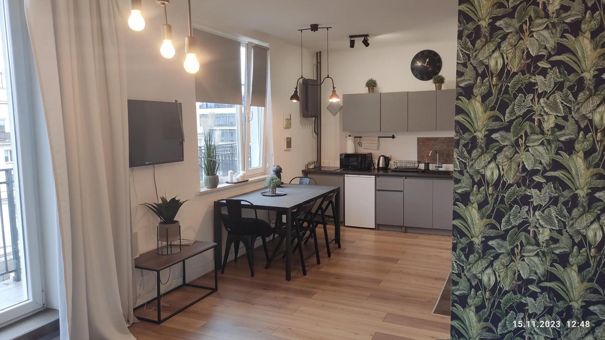 Be My Guest - Jerozolimskie Studio - Super Centrum Metro Wi-Fi Breakfast Warsawa Bagian luar foto