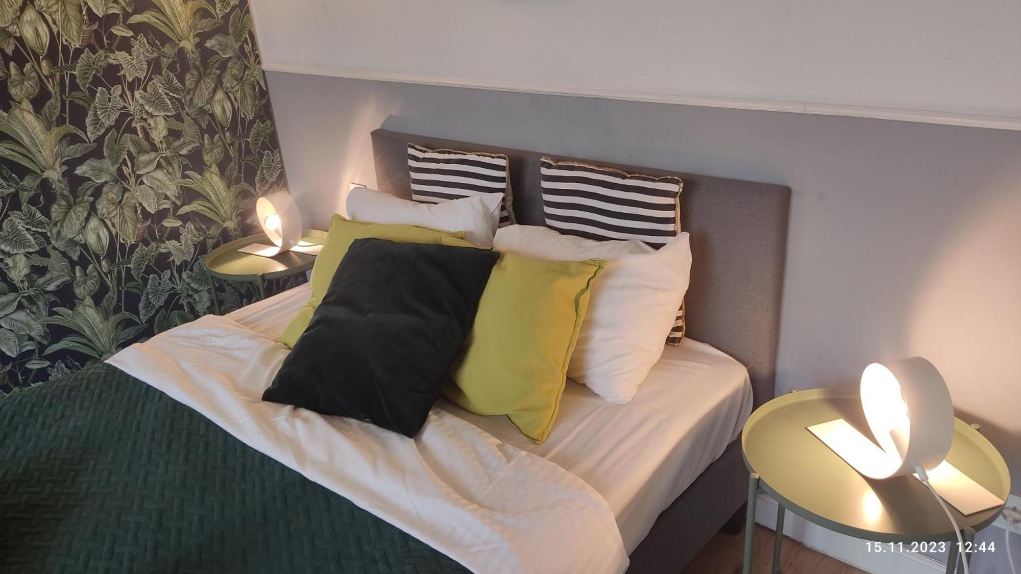 Be My Guest - Jerozolimskie Studio - Super Centrum Metro Wi-Fi Breakfast Warsawa Bagian luar foto
